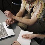 Fragen zum Studienstart? Von Juni bis Oktober helfen Studierende der Bauhaus-Universität Weimar auf Instagram oder per E-Mail weiter. Foto: Dominique Wollniok