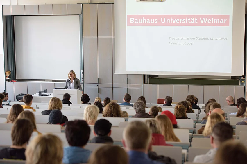 Hörsaal an der Bauhaus-Universität Weimar