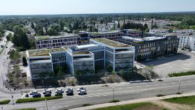 Am Beispiel zweier Bauvorhaben, u.a. in Neuried in Bayern, thematisiert Andreas Lesser die Hürden eines ökologisch orientierten Bauherren. Foto: A. Lesser