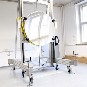 Weltweit existieren derzeit vier Großschlieren-Systeme, welche jeweils in unterschiedlichen Forschungsbereichen eingesetzt werden. (Foto: Thomas Möller, Mitarbeiter Professur Bauphysik)