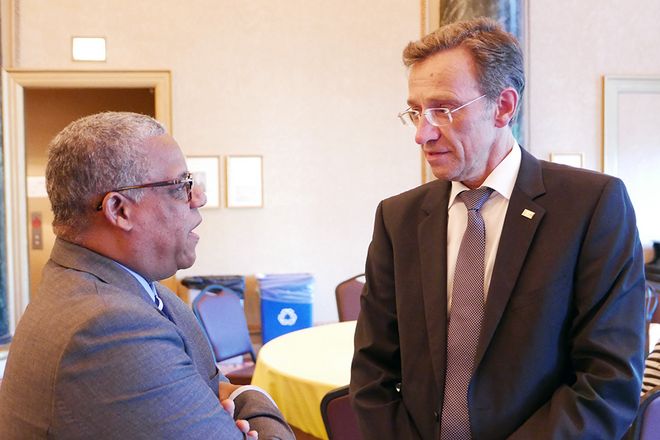Prof. Speitkamp im Gespräch mit Provost (Vize-Präsident des SAIC) Craig Barton