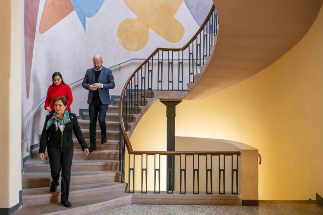 Patricia Espinosa on the staircase of the main building