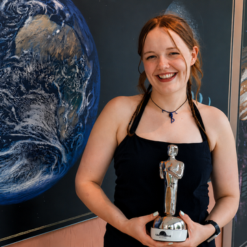 Award winner Lilian Fuchs in the Zeiss-Planetarium Jena. Photo: FullDome Festival / Micha Arndt
