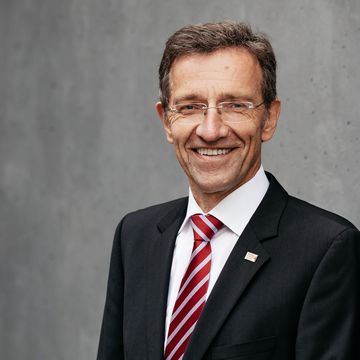Prof. Dr. Winfried Speitkamp wurde am Dienstag, 27. November 2018, in Erfurt zum Vorsitzenden des Verwaltungsrates des Studierendenwerks Thüringen gewählt. (Foto: Matthias Eckert)