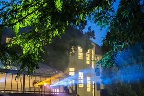 Vom 9. bis 12. Juli 2026 verwandelt sich der Campus der Bauhaus-Universität Weimar wieder in einen Ort voller Ausstellungen, Diskussionen und Begegnungen. Foto: Thomas Müller Vom 9. bis 12. Juli 2026 verwandelt sich der Campus der Bauhaus-Universität Weimar wieder in einen Ort voller Ausstellungen, Diskussionen und Begegnungen. Foto: Thomas Müller