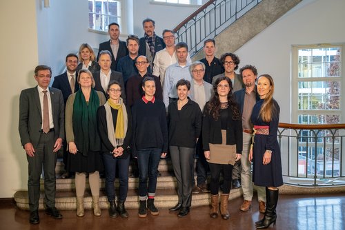 Gruppenfoto Neuberufenentag 2019 Bauhaus-Universität Weimar, Fotograf: Philipp Montenegro.