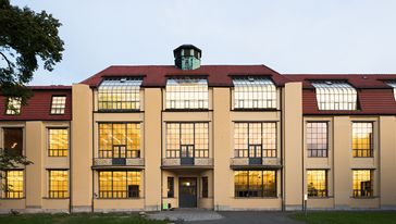 Hauptgebäude, Foto: Tobias Adam