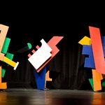 Szene aus der Aufführung des &quot;Mechanischen Balletts&quot; während des Festaktes der Bauhaus-Universität Weimar im Deutschen Nationaltheater Weimar am 1. April 2009 (Bauhaus-Universität Weimar, Tobias Adam)