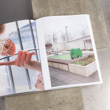 Open publication “Durch Fotografie keine Einsichten” displaying photographic works from the project in Chemnitz prison