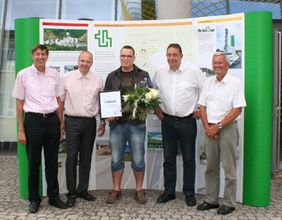 v.l.n.r.: Eckhardt Thomas (Thomas Gruppe), Heiko Theuerkauf (dornburger zement), Christoph Weber, Prof. Dr.-Ing. Horst Michael Ludwig, Prof. Dr.-Ing. habil. Jochen Stark  (Ulrike Sand, Thomas Gruppe)