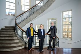 Das Präsidium der Bauhaus-Universität Weimar (v.l.): Prof. Dr. Christian Koch, Vizepräsident für Studium und Lehre, die vorläufige Leiterin Prof. Dr. Jutta Emes und Universitätskanzler Dr. Horst Henrici (Foto: Thomas Müller/Bauhaus-Universität Weimar)