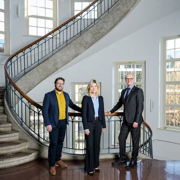 Das Präsidium der Bauhaus-Universität Weimar (v.l.): Prof. Dr. Christian Koch, Vizepräsident für Studium und Lehre, die vorläufige Leiterin Prof. Dr. Jutta Emes und Universitätskanzler Dr. Horst Henrici (Foto: Thomas Müller/Bauhaus-Universität Weimar)