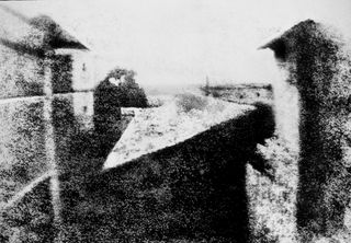 View from the Window at Le Gras, Nicéphore Niépce, 1926. 