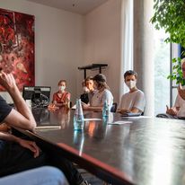 Gesprächsrunde über die Ordnungen des Wissens