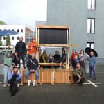 Gruppenfoto vom Bau- und Planungsteam vor der Installation (Copyright: Professur Entwerfen und Städtebau) 