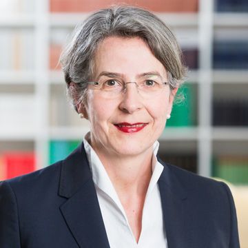Prof. Dr. Julika Griem, Direktorin des Kulturwissenschaftlichen Instituts Essen, hält in diesem Jahr den Gastvortrag zum Wissenschaftstag. Quelle: KWI, Foto: Alexander Muchnik, eventfotograf.in