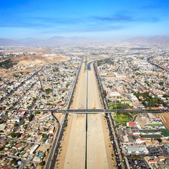 Das Projekt Bordercity beschäftigt sich mit Problemen in der Region um Tijuana River bei San Diego, USA.
