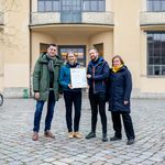 Professor Peter Benz, Dr Tonia Schmitz, Steven Mac Nelly and Dr Ulrike Kuch (left to right) are delighted to receive the certificate of commitment to the Thuringian sustainability agreement (NAThüringen). 