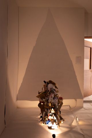 Installation "DAS KANN WEG?" - Mathilda Fee Schwarz - Foto: Catalina Giraldo