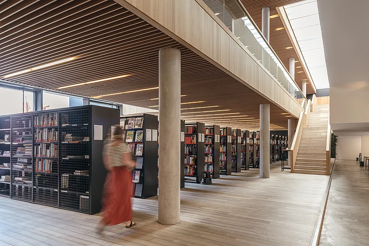 Solidarität im postdigitalen Zeitalter: Die Bauhaus-Universität Weimar erforscht mit Förderung der VolkswagenStiftung, wie digitale Infrastrukturen gesellschaftlichen Zusammenhalt stärken oder gefährden können. Foto: Bauhaus-Universität Weimar, Marcus Glahn