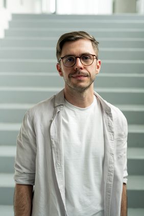 Portraitfoto von Dr. Tobias Held