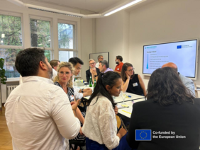 Workshop mit den regionalen Partnern und Angehörigen der Bauhaus-Universität aus den Fakultäten A&U, B&U und Medien im Innovation Lab der Gründungswerkstatt neudeli. Foto: Lena-Marie Euba
