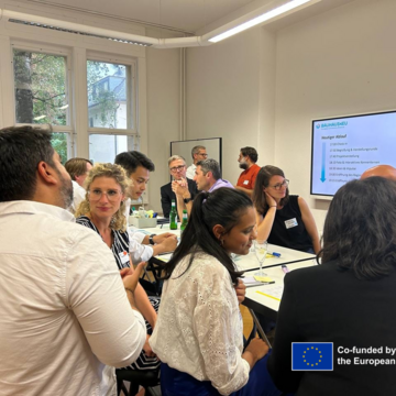 Foto: Lena-Marie Euba Workshop mit den regionalen Partnern und Angehörigen der Bauhaus-Universität aus den Fakultäten A&U, B&U und Medien im Innovation Lab der Gründungswerkstatt neudeli. Foto: Lena-Marie Euba