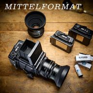 Mittelformatkamera mit Zubehör