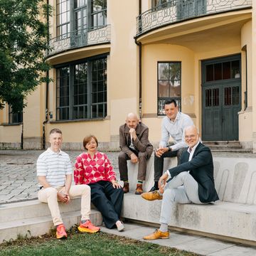 Das Präsidium vor dem Hauptgebäude. Foto: Dominique Wollniok