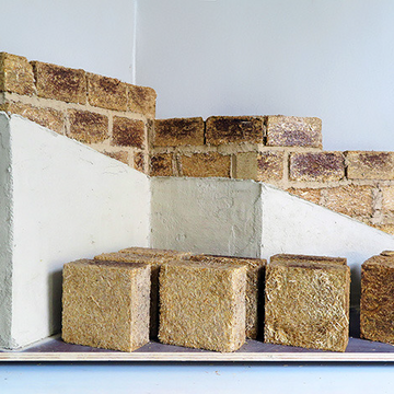An der Professur Konstruktives Entwerfen und Tragwerkslehre wird unter anderem an Strawbrick und Flüssiglehm geforscht. Foto: Katharina Elert