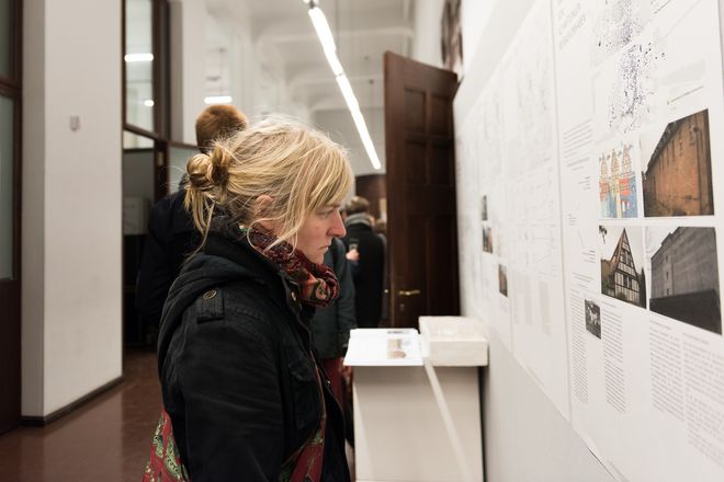 Impressionen von der Ausstellung (Foto: Tobias Adam)