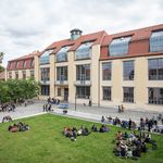Campus with Main Building and Students. Photo: Thomas Müller