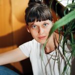 Portraitfoto von Dominique Wollniok 