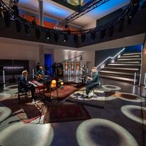 Amy Macdonald und Band spielen das Konzert in der Universitätsbibliothek. 