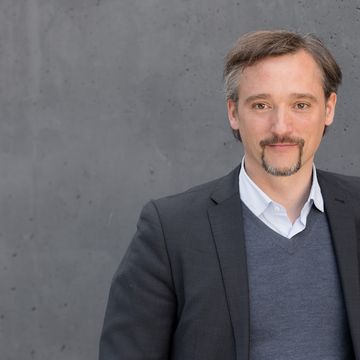 Prof. Dr. rer. nat. Tom Lahmer leitet ab September die Professur für Stochastik und Optimierung an der Bauhaus-Universität Weimar. (Foto: Matthias Eckert) Prof. Dr. rer. nat. Tom Lahmer leitet ab September die Professur für Stochastik und Optimierung an der Bauhaus-Universität Weimar. (Foto: Matthias Eckert)
