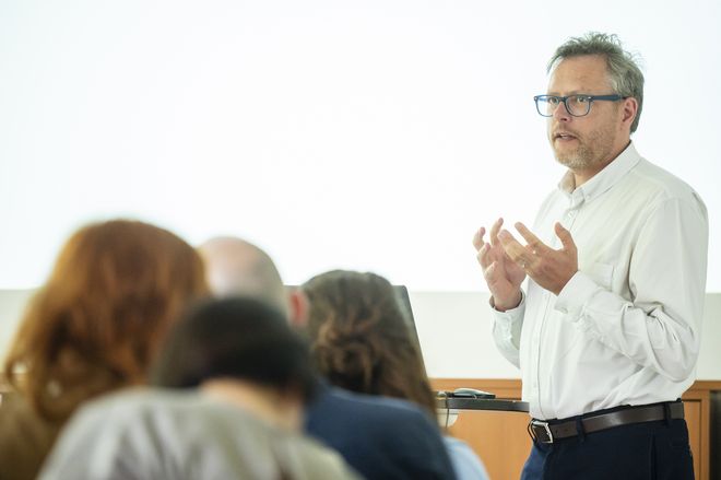 Prof. Dr.-Ing. habil. Stefan Kollmannsberger, Professur »Data Engineering im Bauwesen«