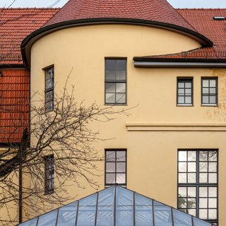 Back of the main building of the Bauhaus-Universität Weimar