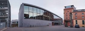 Universitätsbibliothek als Spielort (Foto: © Eric Seehof, Genius Loci Weimar 2018) Universitätsbibliothek als Spielort, fotografiert 2018 von Eric Seehof, Genius Loci Weimar