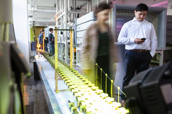 Modell einer Hängebrücke zur Messung von Luftwiederständen