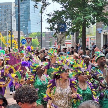 Städte von morgen - vielfältig und farbenfroh. Auf dem Sommerkarneval in Rotterdam. Foto: Frank Eckardt
