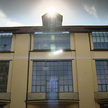 Die Dokumentation widmet sich dem Leben und Werk des belgischen Architekten Henry van de Velde.