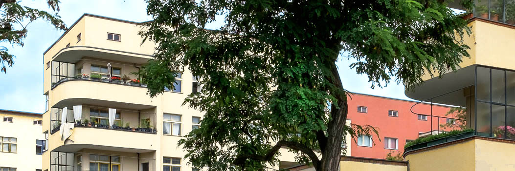 https://de.wikipedia.org/wiki/Datei:Clio-berlin-carl-legien-siedlung-1-7.jpg Florianmk