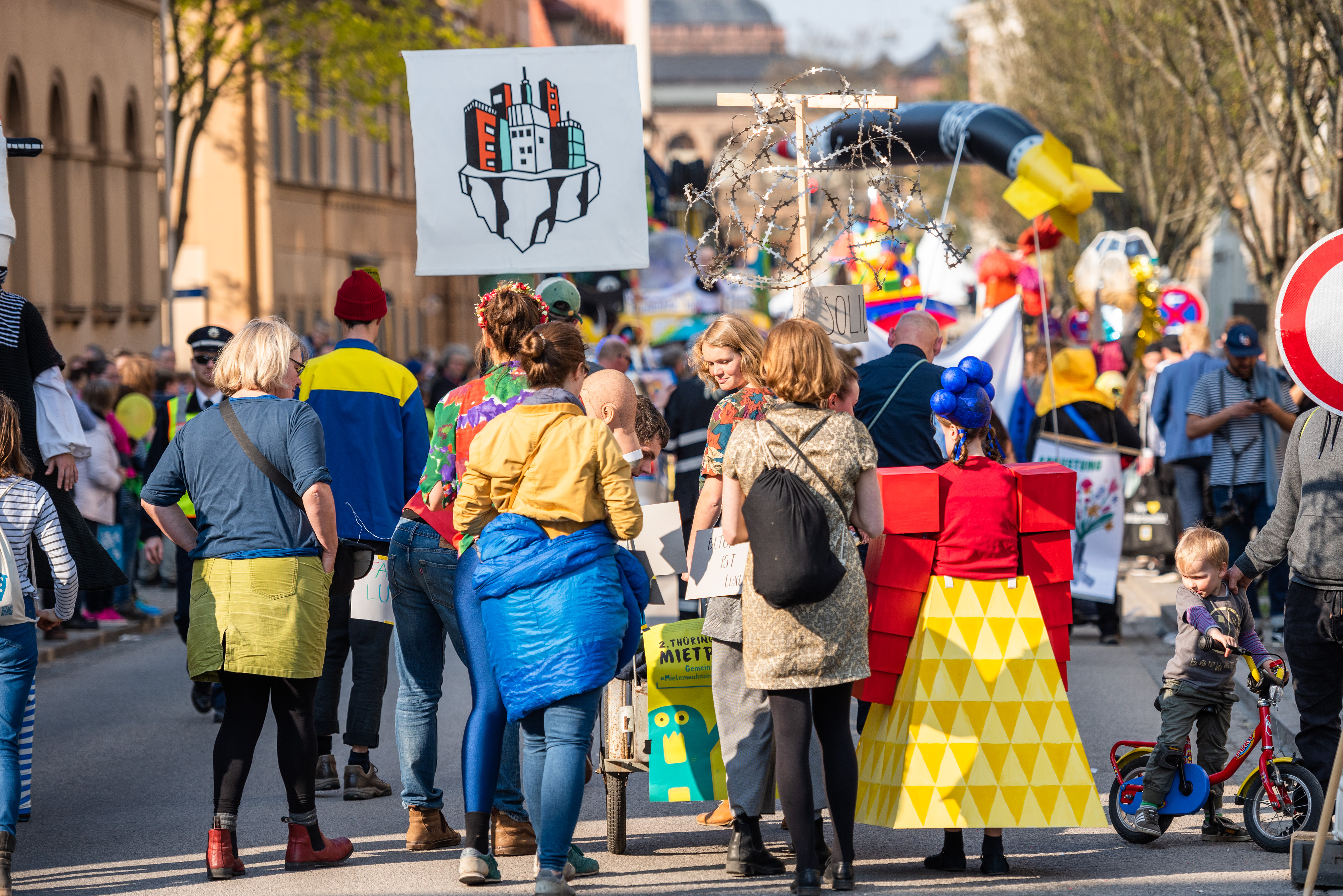 Bauhaus parade moves through the city of Weimar
