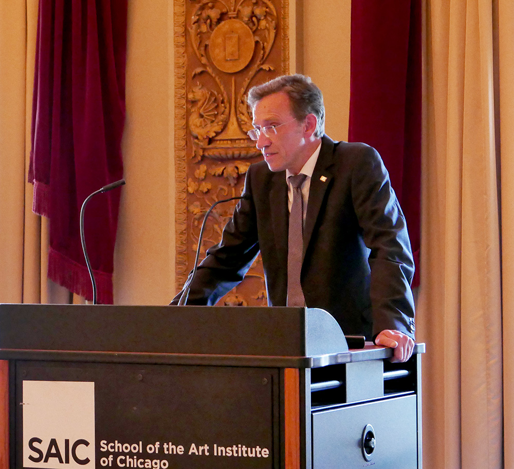 Prof. Speitkamp hob in seinem Grußwort die Bedeutung der Partnerschaft mit dem SAIC für die Bauhaus-Universität Weimar hervor.