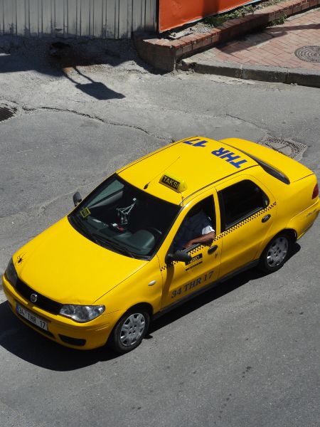 File:İstanbul Taksi.jpg