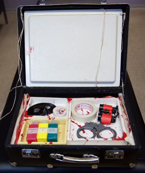 File:Anna Schrödter Killer Kit 05.jpg