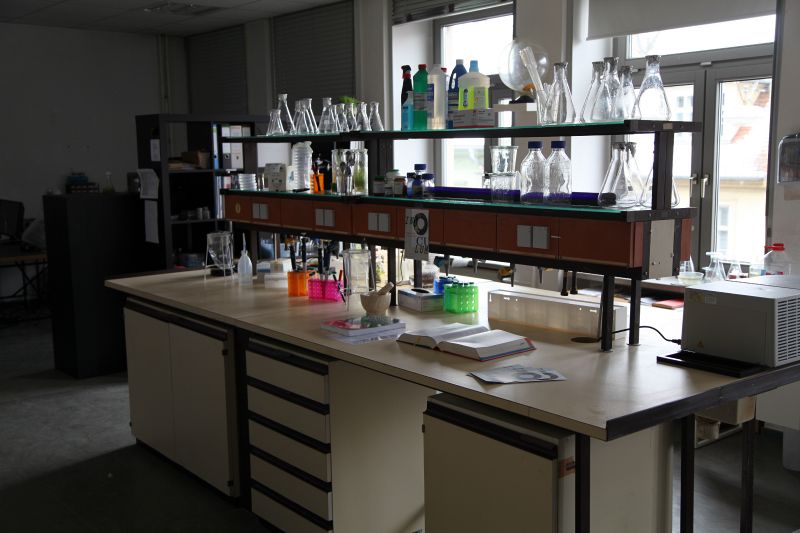 File:Biolab 4573.JPG