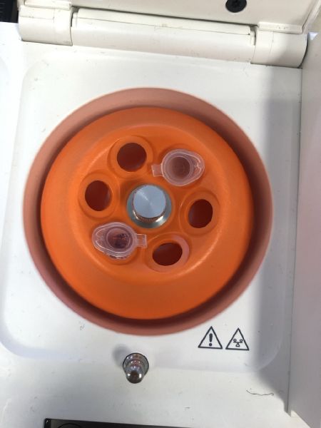 File:Centrifugation1.jpg
