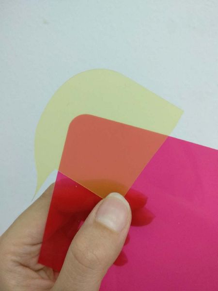 File:Cutting colorful papers 2.jpeg