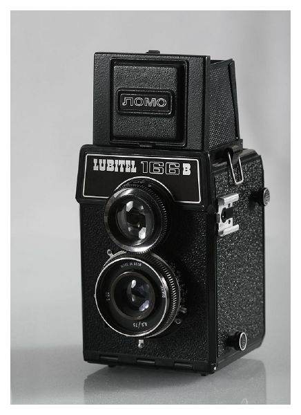 File:LOMO-Lubitel-166B-a22412426.jpg